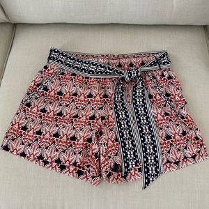 NWOT Loft Shorts in Size 00